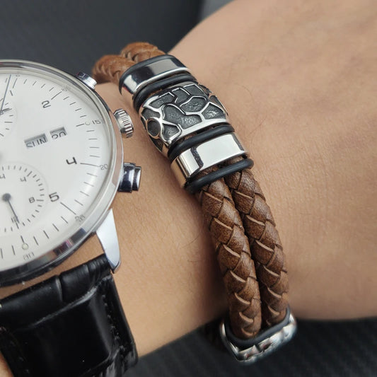 The Ridge Cuff — 316L Steel & Genuine Leather Bracelet